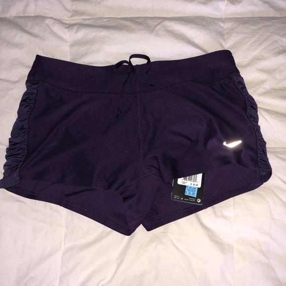 Purple nike pros - Picture 2 of 3